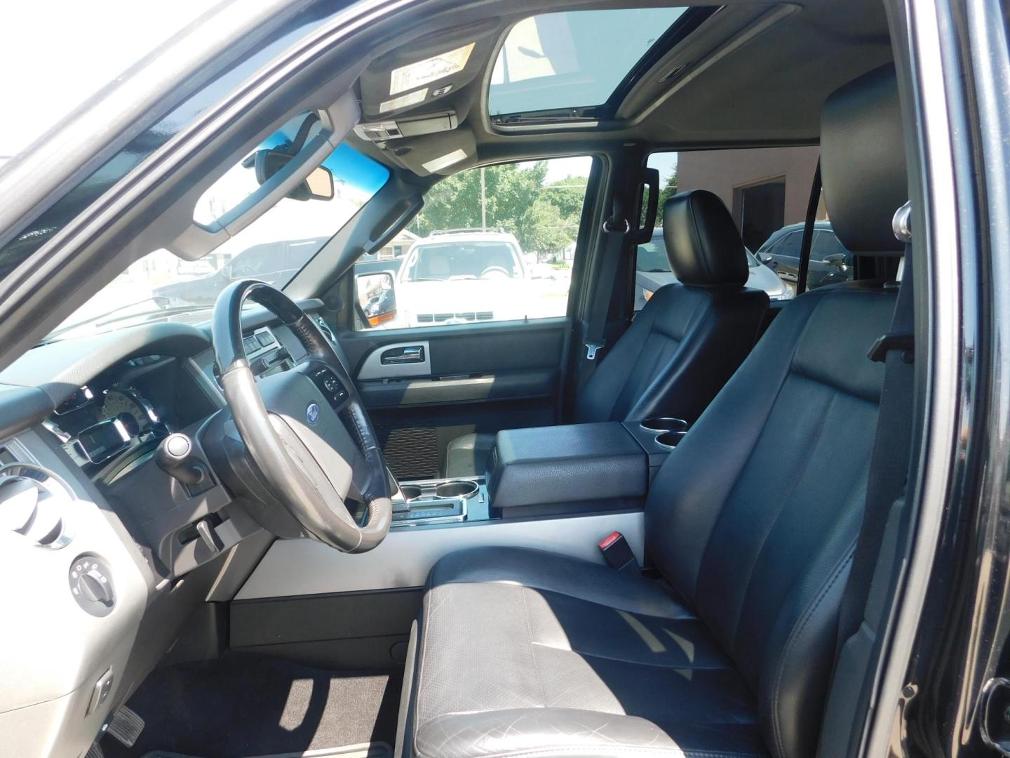 2012 BLACK Ford Expedition Limited 4WD (1FMJU2A58CE) with an 5.4L V8 SOHC 16V FFV engine, 6-Speed Automatic transmission, located at 2121 Burlington St, North Kansas City, MO, 64116, (816) 556-0707, 39.144707, -94.581978 - Photo#2