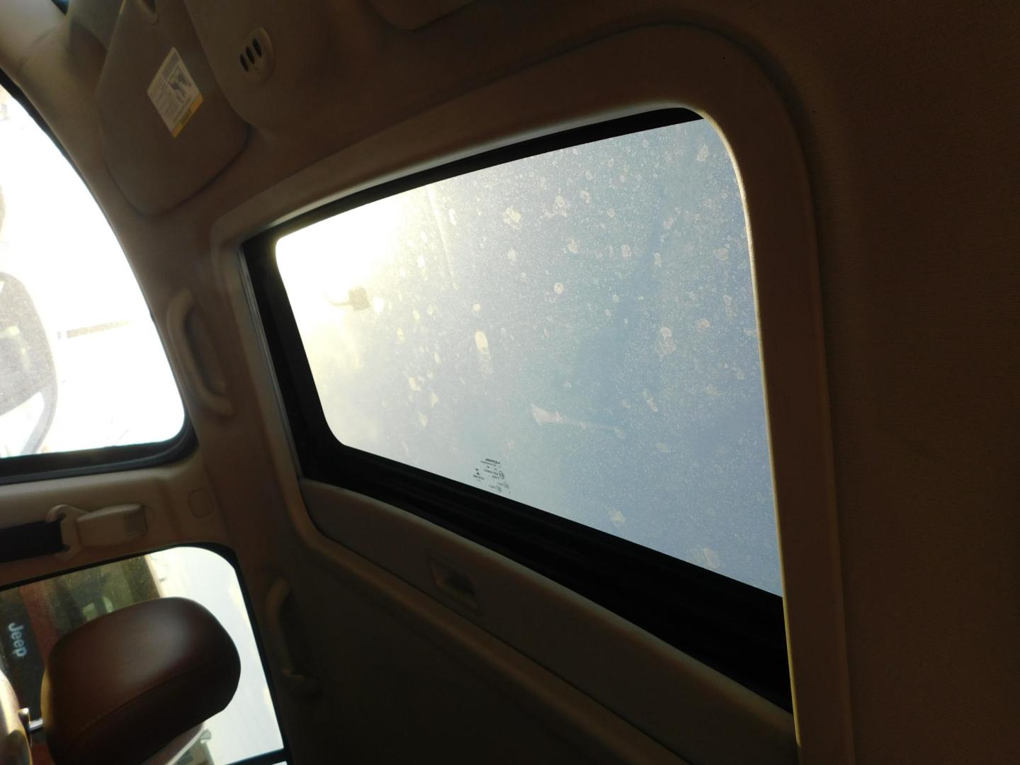 2014 GRAY Jeep Compass Limited 4WD (1C4NJDCBXED) with an 2.4L L4 DOHC 16V engine, Continuously Variable Transmission transmission, located at 2121 Burlington St, North Kansas City, MO, 64116, (816) 556-0707, 39.144707, -94.581978 - Photo#3