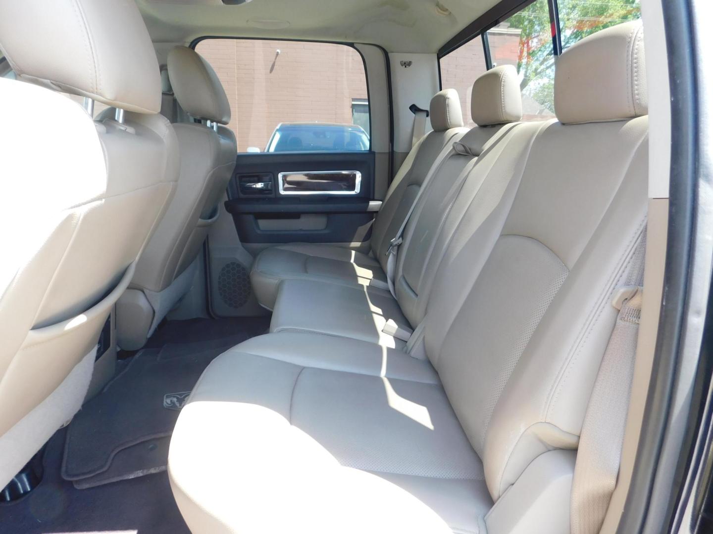 2010 BLACK Dodge Ram 1500 Laramie Crew Cab 4WD (1D7RV1CT8AS) with an 5.7L V8 OHV 16V engine, 5-Speed Automatic transmission, located at 2121 Burlington St, North Kansas City, MO, 64116, (816) 556-0707, 39.144707, -94.581978 - Photo#7