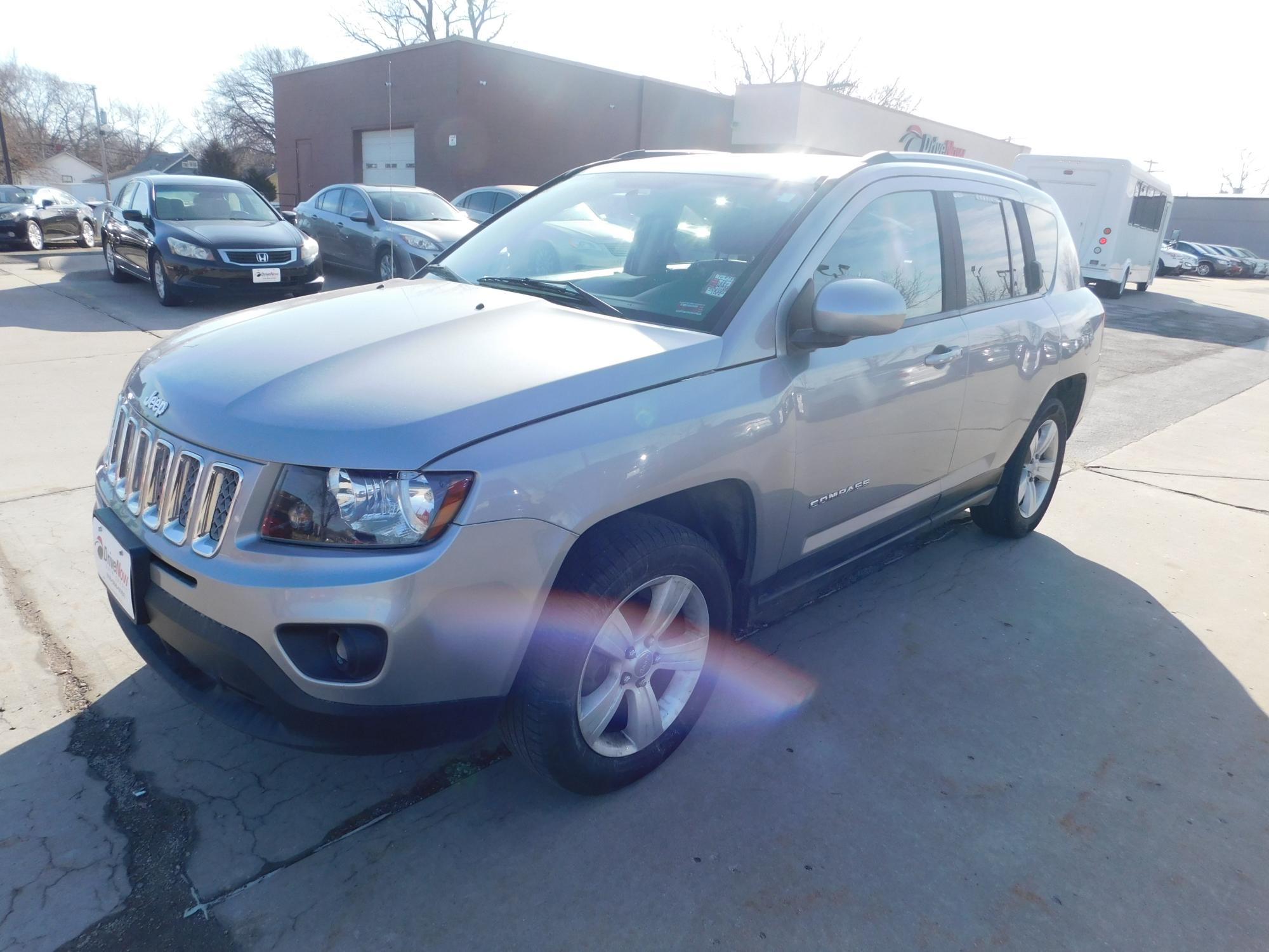 photo of 2016 Jeep Compass SPORT UTILITY 4-DR