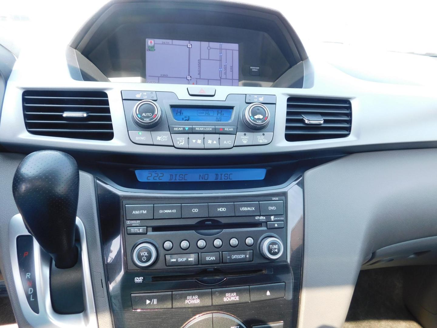 2013 GRAY Honda Odyssey Touring (5FNRL5H93DB) with an 3.5L V6 SOHC 24V engine, 5-Speed Automatic transmission, located at 2121 Burlington St, North Kansas City, MO, 64116, (816) 556-0707, 39.144707, -94.581978 - Photo#4