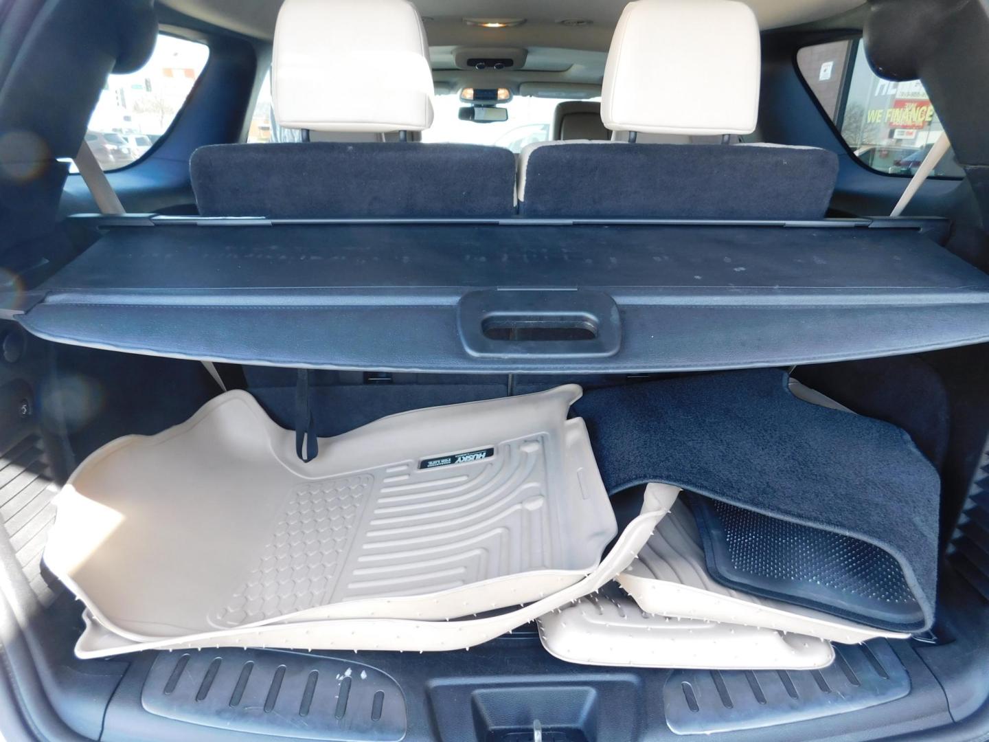 2013 WHITE Dodge Durango Citadel AWD (1C4RDJEG8DC) with an 3.6L V6 DOHC 24V engine, 5-Speed Automatic transmission, located at 2121 Burlington St, North Kansas City, MO, 64116, (816) 556-0707, 39.144707, -94.581978 - Photo#10