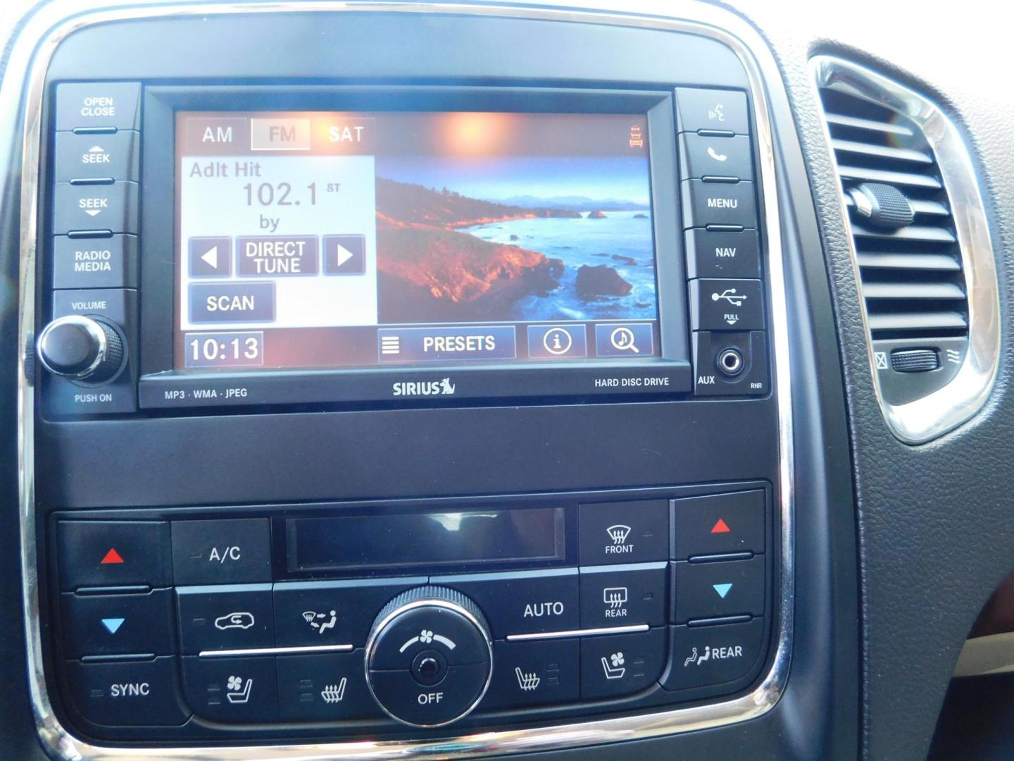 2013 WHITE Dodge Durango Citadel AWD (1C4RDJEG8DC) with an 3.6L V6 DOHC 24V engine, 5-Speed Automatic transmission, located at 2121 Burlington St, North Kansas City, MO, 64116, (816) 556-0707, 39.144707, -94.581978 - Photo#4
