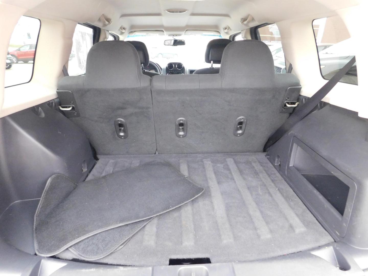 2016 BLACK Jeep Patriot Sport 2WD (1C4NJPBA6GD) with an 2.0L L4 DOHC 16V engine, located at 2121 Burlington St, North Kansas City, MO, 64116, (816) 556-0707, 39.144707, -94.581978 - Photo#6