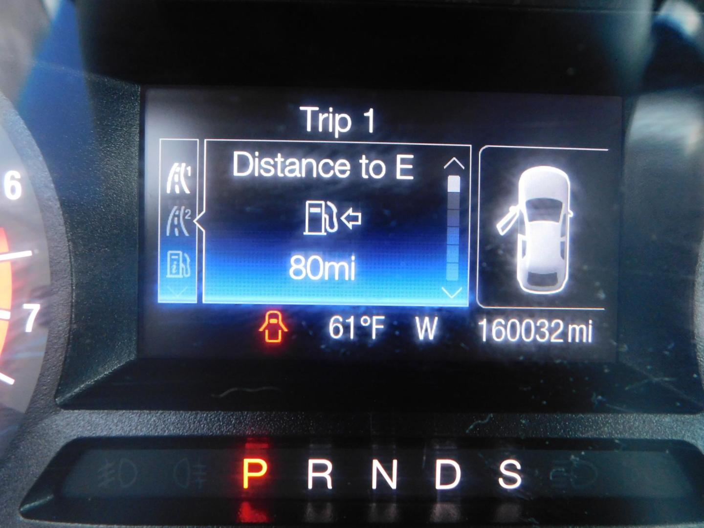 2015 WHITE Ford Fusion SE (3FA6P0H74FR) with an 2.5L L4 DOHC 16V engine, located at 2121 Burlington St, North Kansas City, MO, 64116, (816) 556-0707, 39.144707, -94.581978 - Photo#5