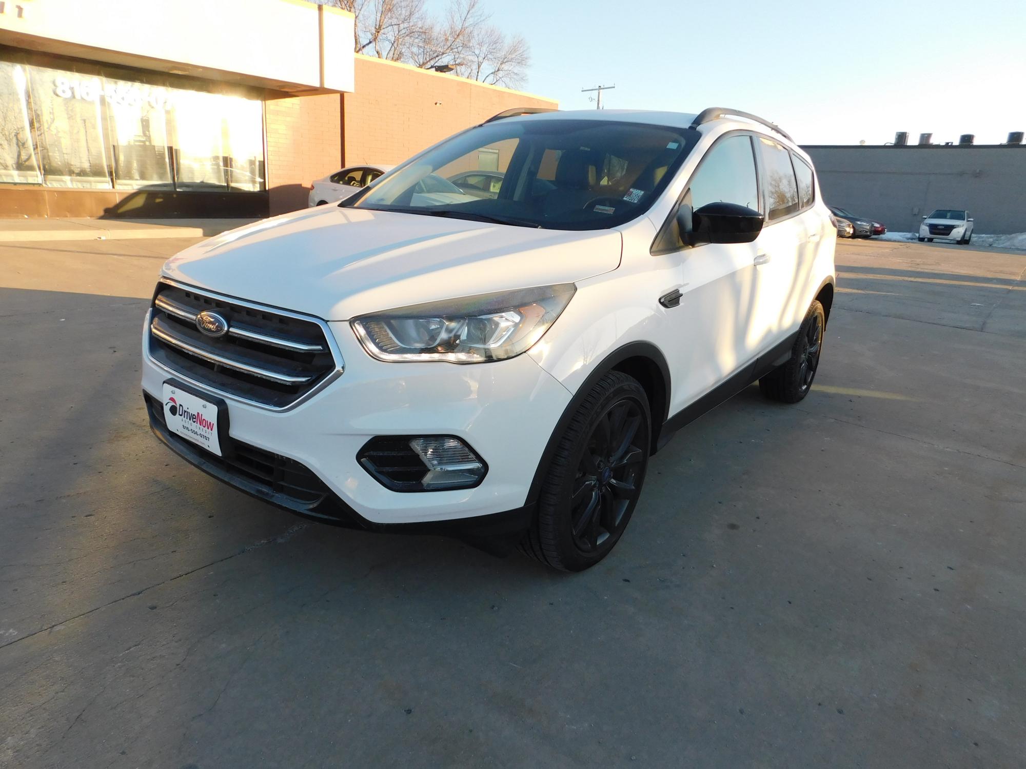 photo of 2017 Ford Escape SE 4WD