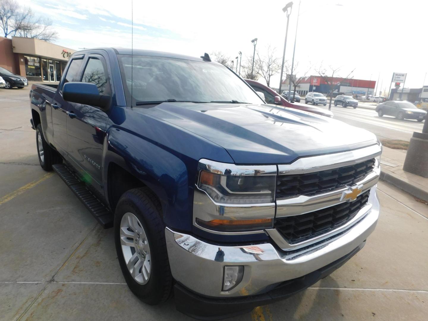 2016 BLUE Chevrolet Silverado 1500 LT Double Cab 4WD (1GCVKREC3GZ) with an 5.3L V8 OHV 16V engine, 6A transmission, located at 2121 Burlington St, North Kansas City, MO, 64116, (816) 556-0707, 39.144707, -94.581978 - Photo#7