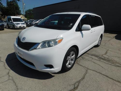 2014 Toyota Sienna LE FWD 8-Passenger V6