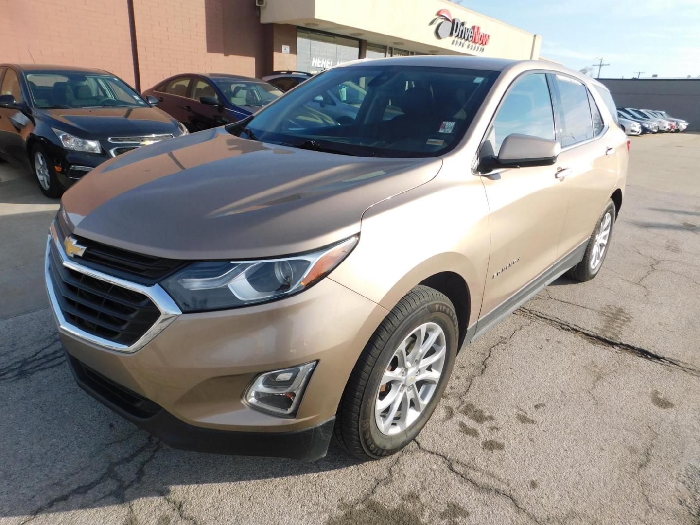 2019 BROWN Chevrolet Equinox LT 2WD (2GNAXJEV5K6) with an 1.5L L4 DIR DOHC 16V TURBO engine, 6A transmission, located at 2121 Burlington St, North Kansas City, MO, 64116, (816) 556-0707, 39.144707, -94.581978 - Photo#0