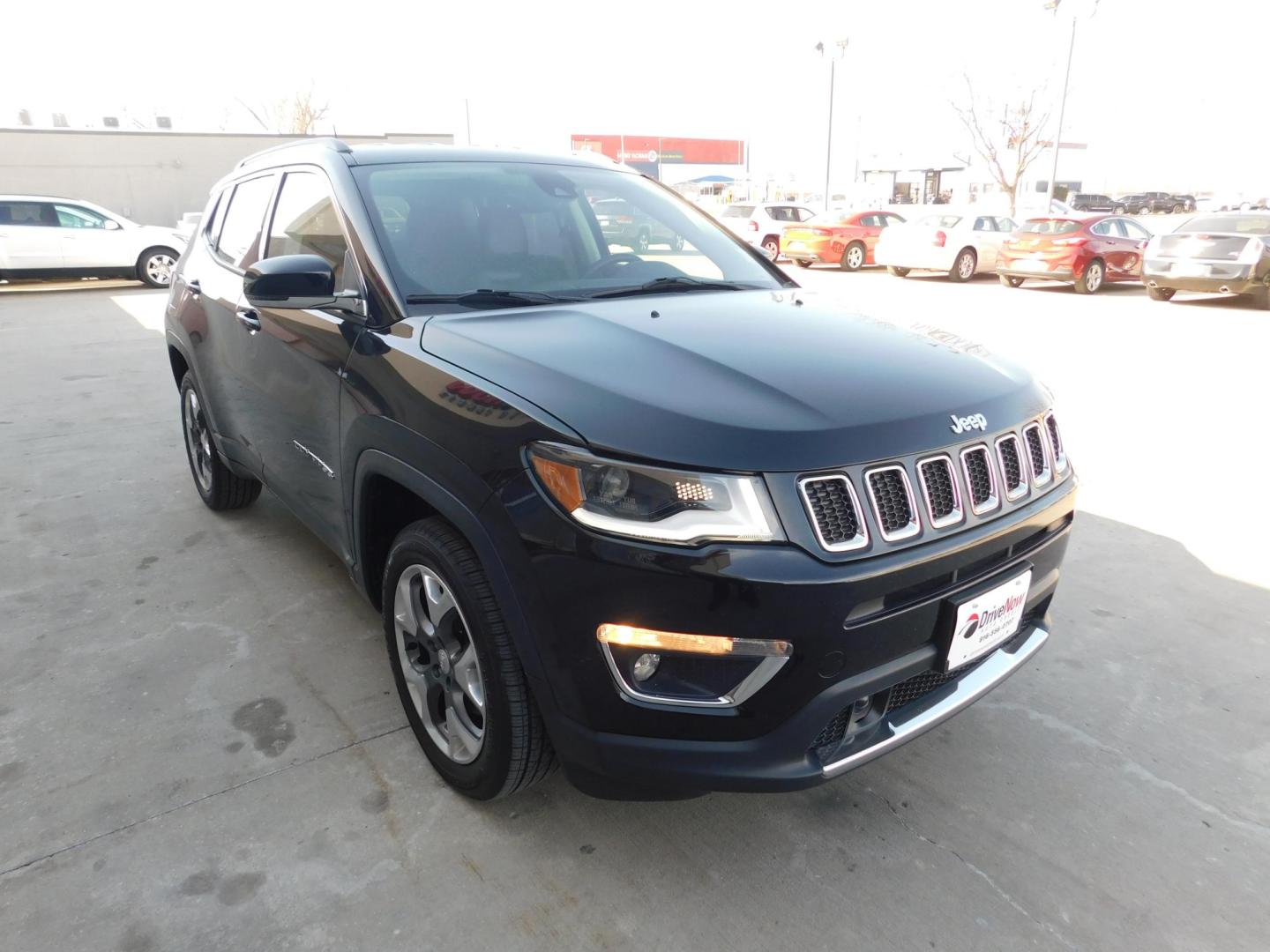 2018 BLACK Jeep Compass Limited 4WD (3C4NJDCB0JT) with an 2.4L L4 DOHC 16V engine, CVT transmission, located at 2121 Burlington St, North Kansas City, MO, 64116, (816) 556-0707, 39.144707, -94.581978 - Photo#9