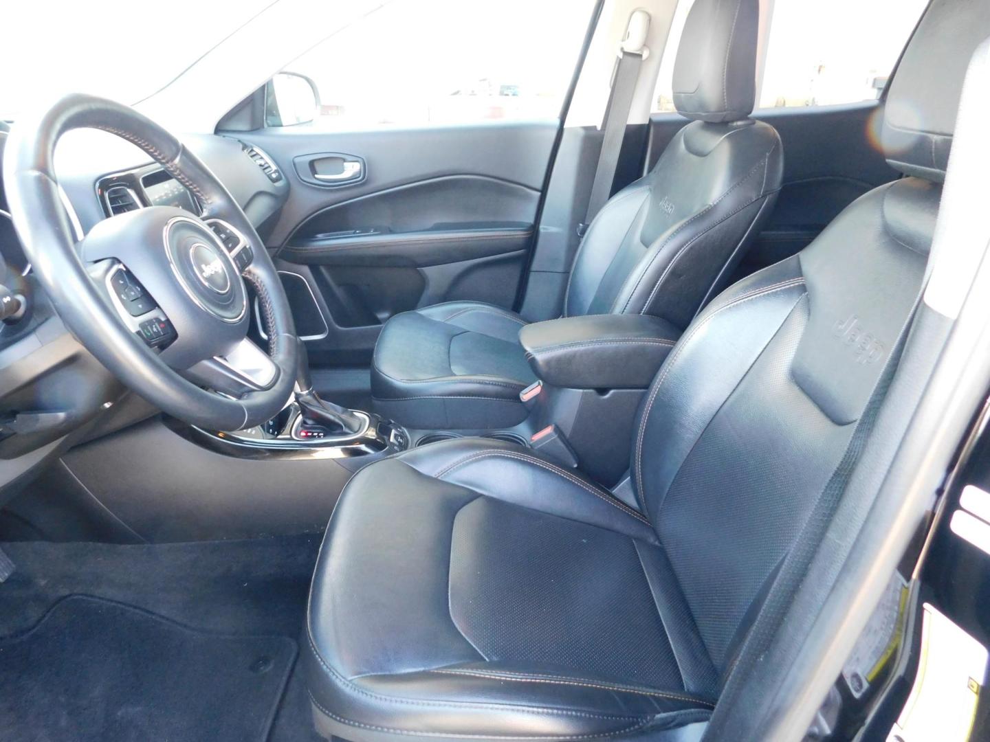 2018 BLACK Jeep Compass Limited 4WD (3C4NJDCB0JT) with an 2.4L L4 DOHC 16V engine, CVT transmission, located at 2121 Burlington St, North Kansas City, MO, 64116, (816) 556-0707, 39.144707, -94.581978 - Photo#2