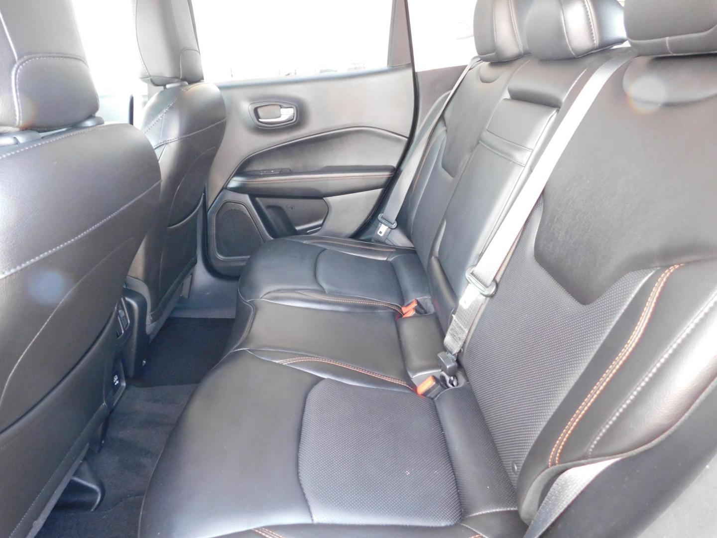 2018 BLACK Jeep Compass Limited 4WD (3C4NJDCB0JT) with an 2.4L L4 DOHC 16V engine, CVT transmission, located at 2121 Burlington St, North Kansas City, MO, 64116, (816) 556-0707, 39.144707, -94.581978 - Photo#6