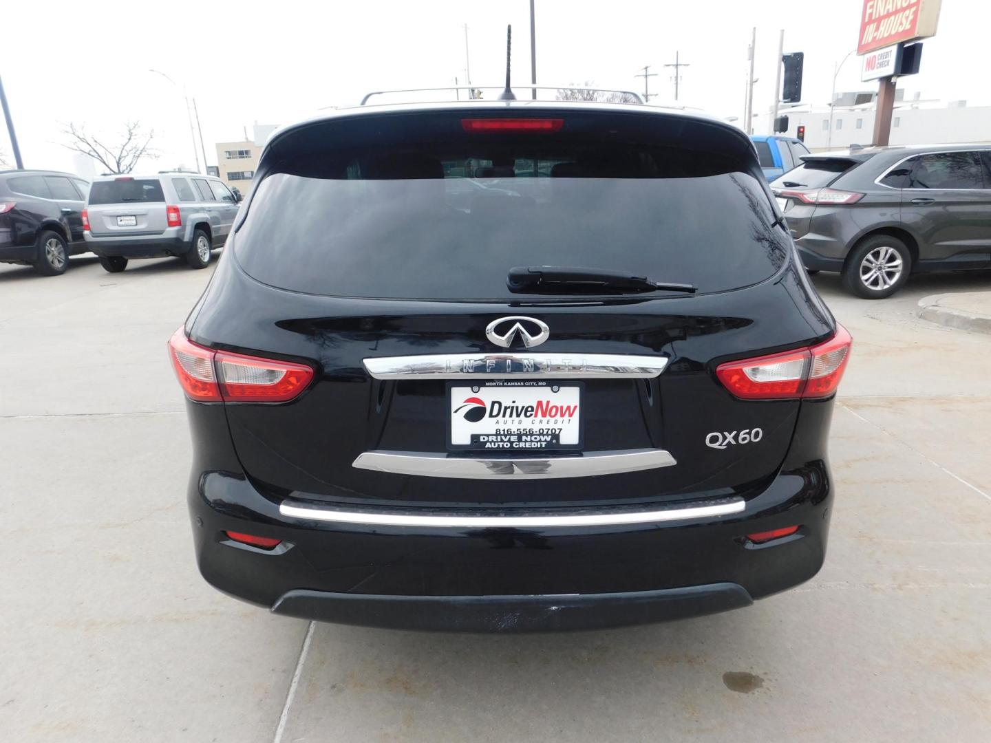 2014 BLACK Infiniti JX Base AWD (5N1AL0MM9EC) with an 3.5L V6 DOHC 24V engine, Continuously Variable Transmission transmission, located at 2121 Burlington St, North Kansas City, MO, 64116, (816) 556-0707, 39.144707, -94.581978 - Photo#11