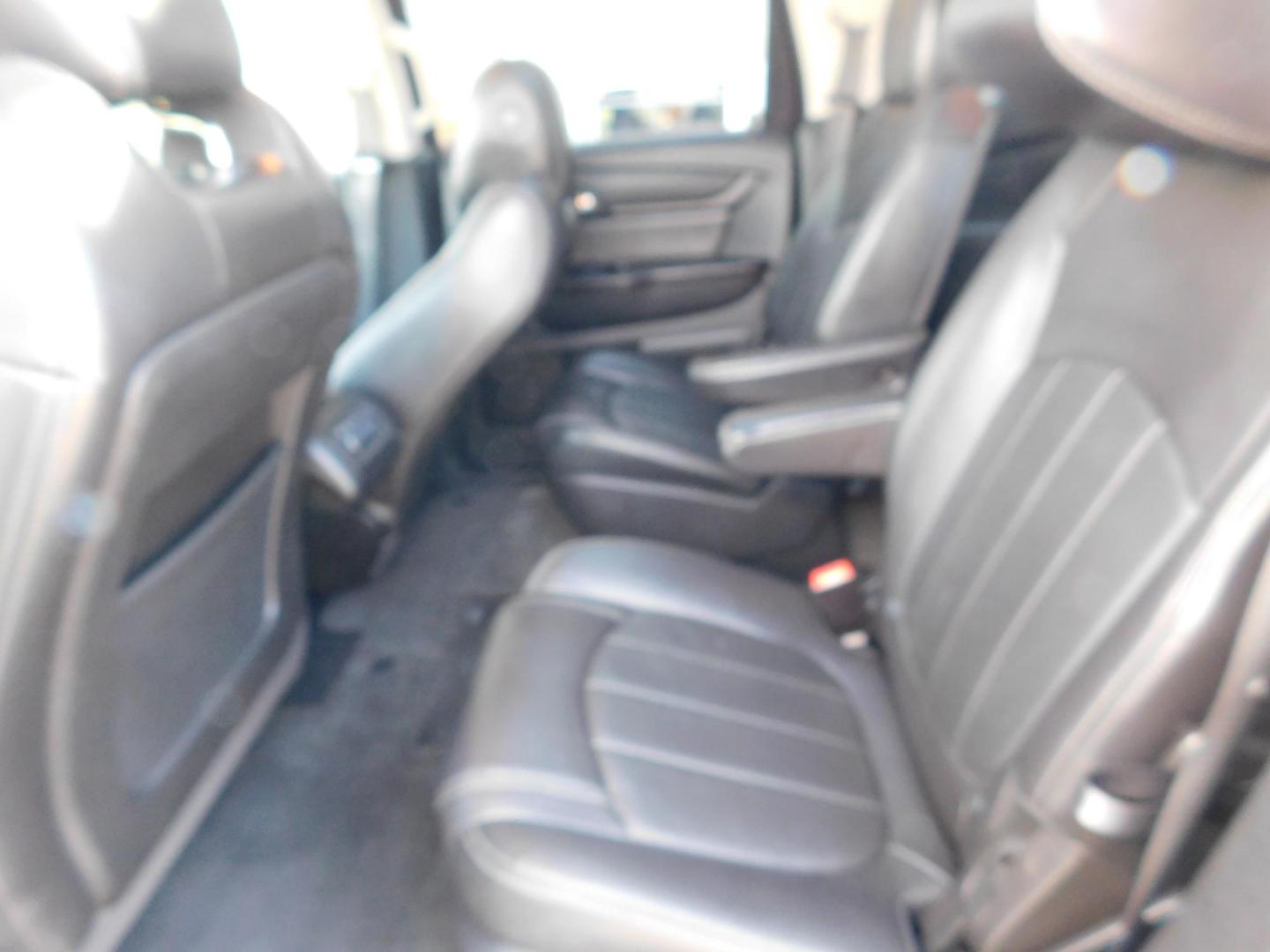 2017 WHITE Chevrolet Traverse Premier AWD (1GNKVJKD9HJ) with an 3.6L V6 DOHC 24V engine, 6A transmission, located at 2121 Burlington St, North Kansas City, MO, 64116, (816) 556-0707, 39.144707, -94.581978 - Photo#8