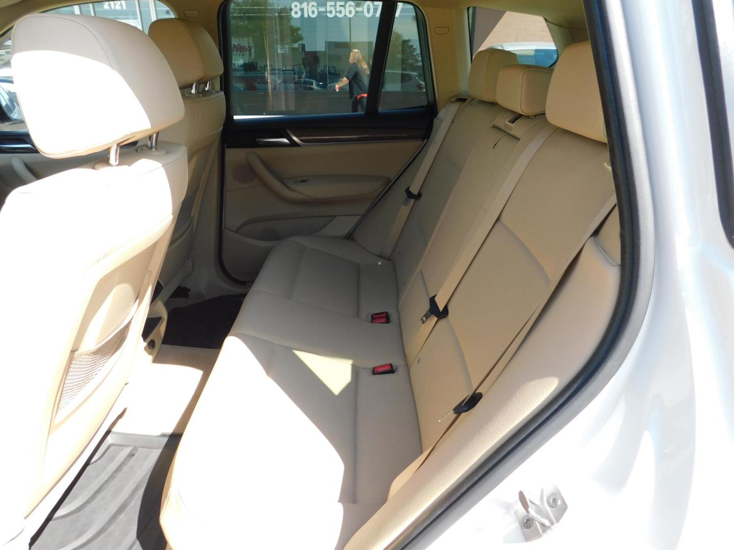 2015 WHITE BMW X3 xDrive28i (5UXWX9C59F0) with an 2.0L L4 DOHC 16V engine, 8-Speed Automatic transmission, located at 2121 Burlington St, North Kansas City, MO, 64116, (816) 556-0707, 39.144707, -94.581978 - Photo#6