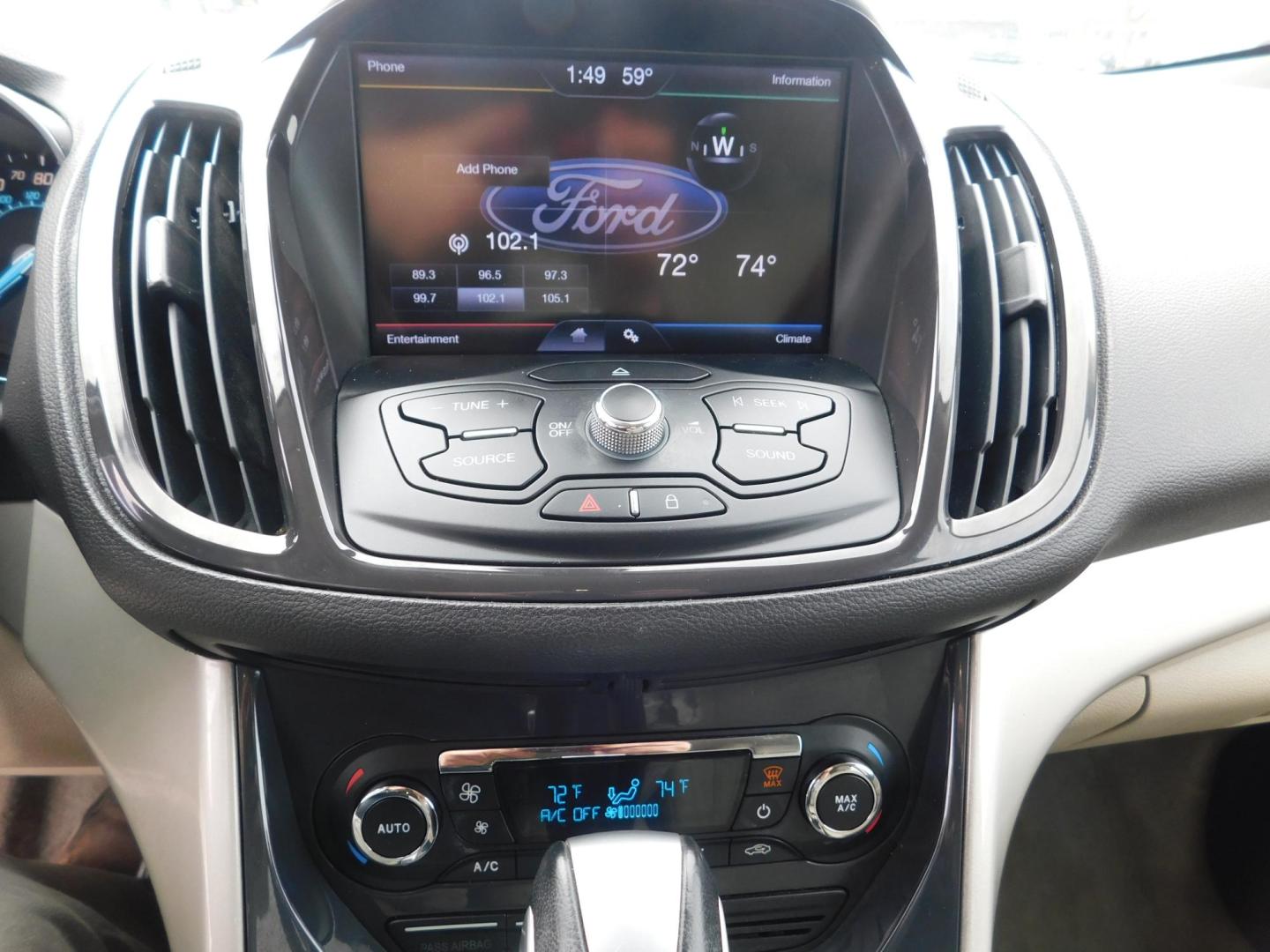 2013 SILVER Ford Escape SEL FWD (1FMCU0HX3DU) with an 1.6L L4 DOHC 16V engine, 6-Speed Automatic transmission, located at 2121 Burlington St, North Kansas City, MO, 64116, (816) 556-0707, 39.144707, -94.581978 - Photo#3