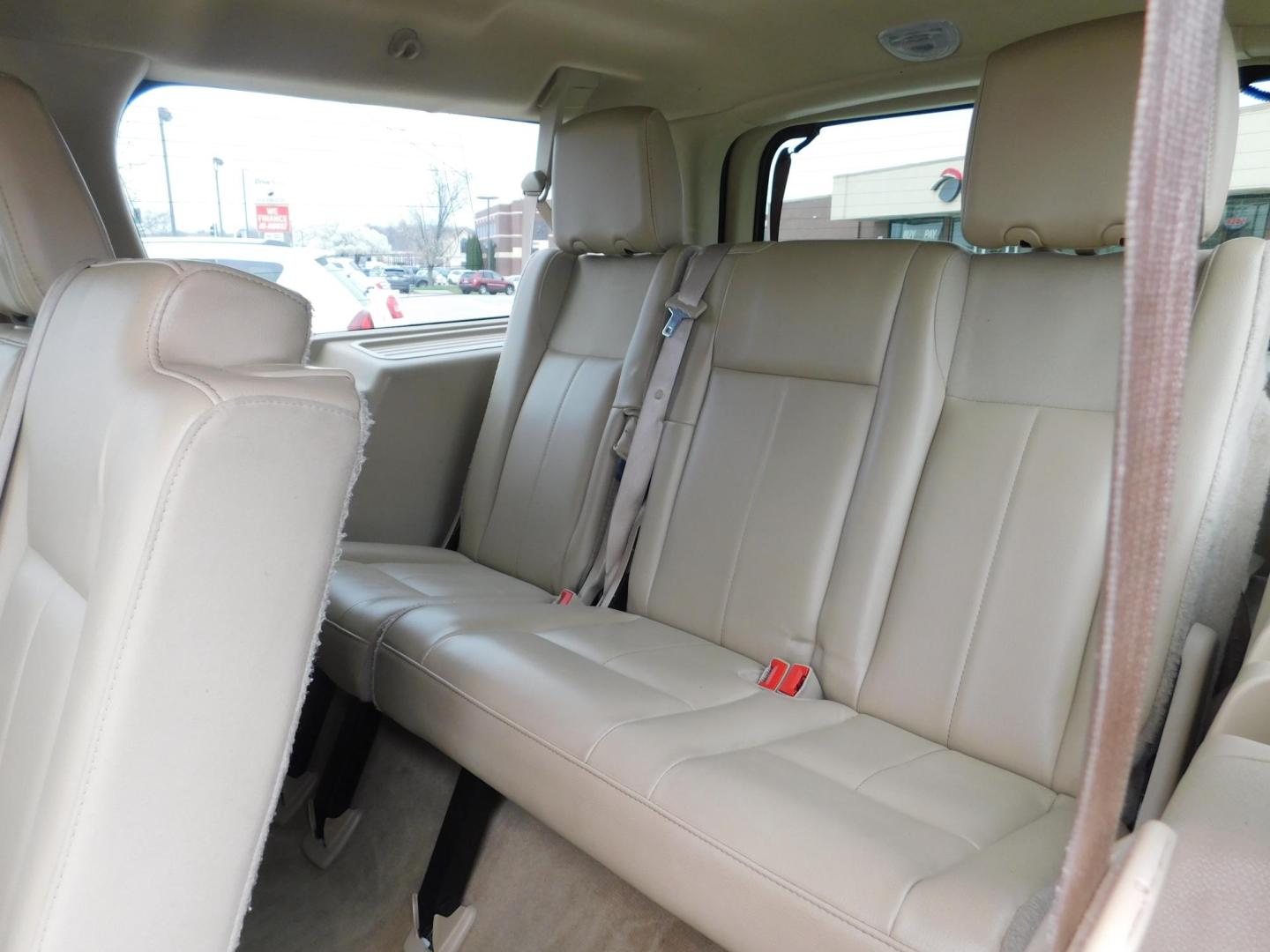 2014 WHITE Ford Expedition EL King Ranch 4WD (1FMJK1J57EE) with an 5.4L V8 SOHC 16V FFV engine, 6-Speed Automatic transmission, located at 2121 Burlington St, North Kansas City, MO, 64116, (816) 556-0707, 39.144707, -94.581978 - Photo#6