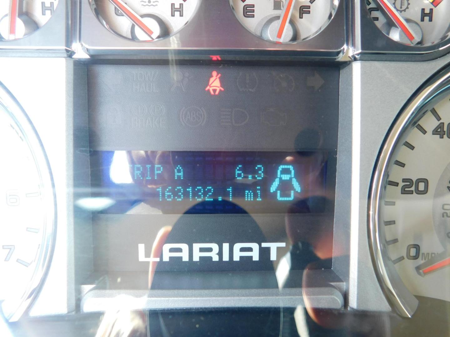 2010 BLUE Ford F-150 Lariat SuperCrew 5.5-ft. Bed 4WD (1FTFW1EV0AF) with an 5.4L V8 SOHC 24V FFV engine, 4-Speed Automatic transmission, located at 2121 Burlington St, North Kansas City, MO, 64116, (816) 556-0707, 39.144707, -94.581978 - Photo#5