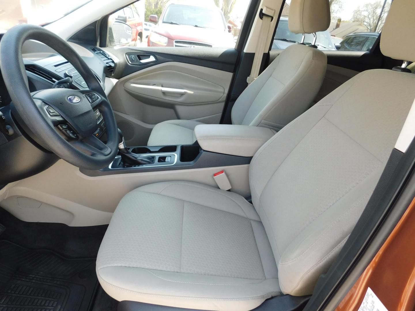2017 BROWN Ford Escape SE 4WD (1FMCU9G93HU) with an 2.0L L4 DOHC 16V engine, 6A transmission, located at 2121 Burlington St, North Kansas City, MO, 64116, (816) 556-0707, 39.144707, -94.581978 - Photo#2