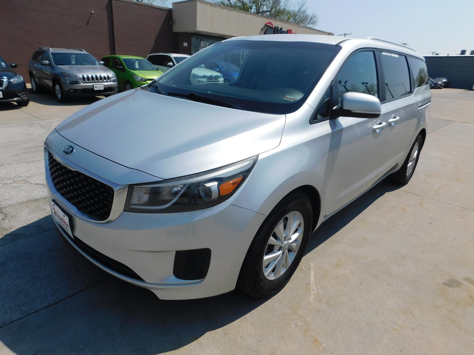photo of 2016 Kia Sedona LX