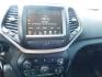 2016 GRAY Jeep Cherokee Latitude 4WD (1C4PJMCB0GW) with an 2.4L L4 DOHC 16V engine, 9A transmission, located at 2121 Burlington St, North Kansas City, MO, 64116, (816) 556-0707, 39.144707, -94.581978 - Photo#3