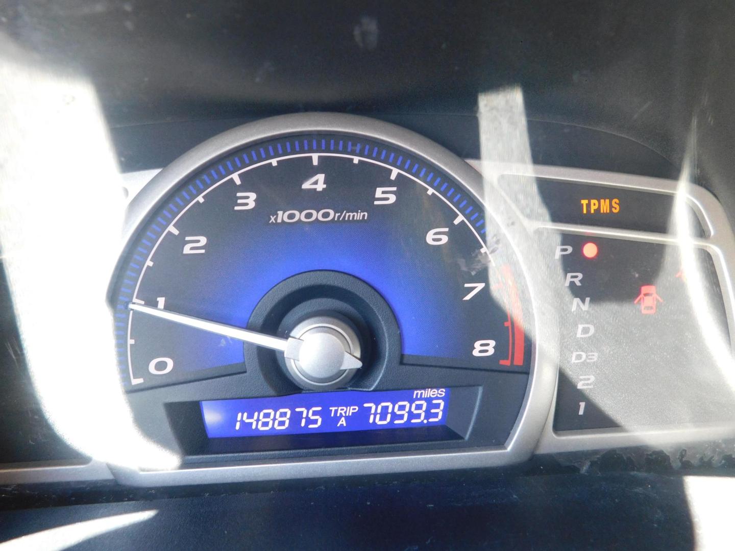 2009 BLACK Honda Civic EX-L Sedan 5-Speed AT (1HGFA16999L) with an 1.8L L4 SOHC 16V engine, 5-Speed Automatic transmission, located at 2121 Burlington St, North Kansas City, MO, 64116, (816) 556-0707, 39.144707, -94.581978 - Photo#5