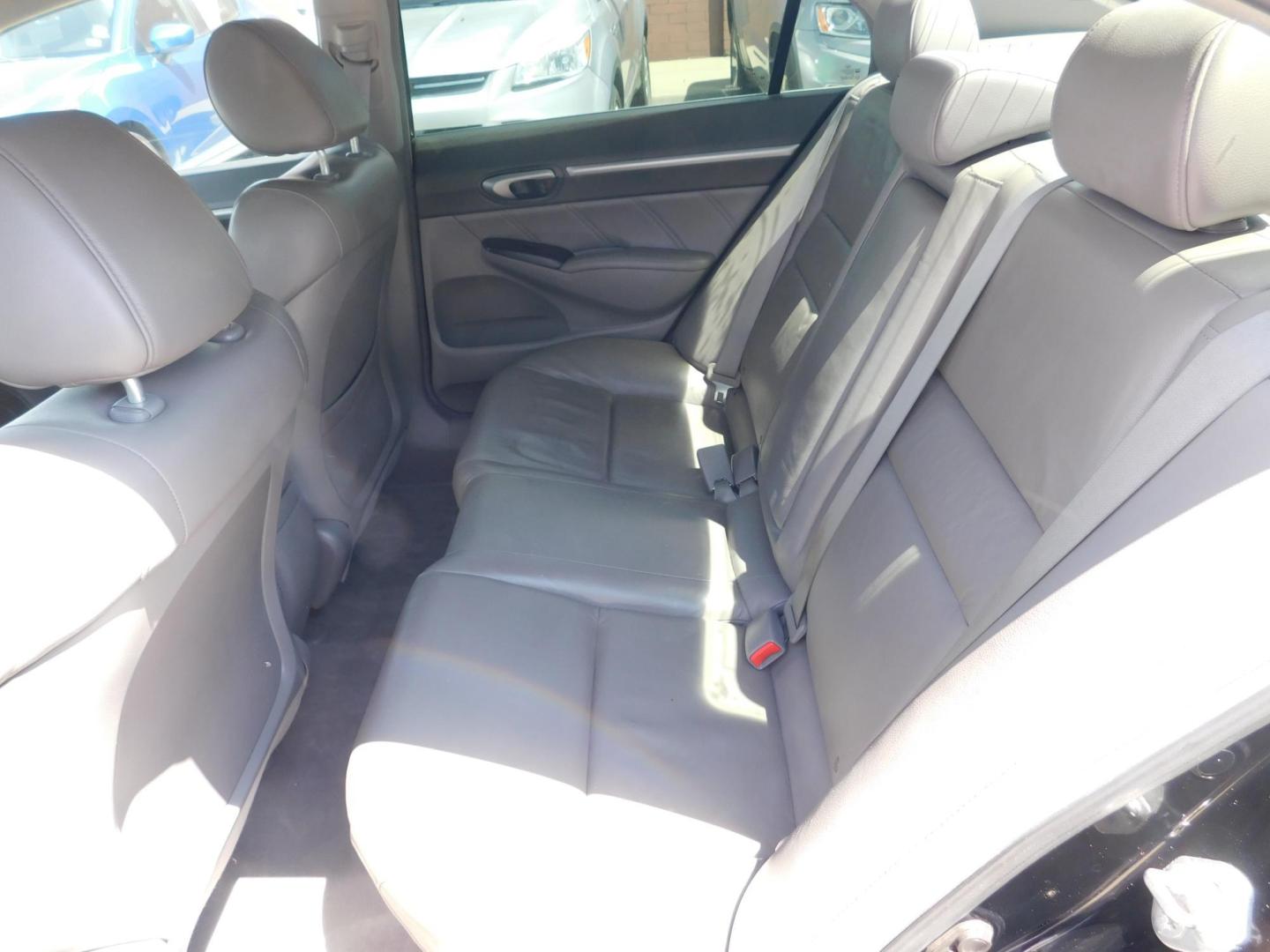 2009 BLACK Honda Civic EX-L Sedan 5-Speed AT (1HGFA16999L) with an 1.8L L4 SOHC 16V engine, 5-Speed Automatic transmission, located at 2121 Burlington St, North Kansas City, MO, 64116, (816) 556-0707, 39.144707, -94.581978 - Photo#6