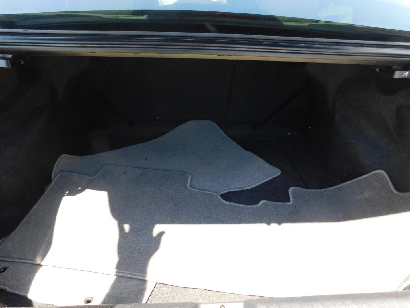 2009 BLACK Honda Civic EX-L Sedan 5-Speed AT (1HGFA16999L) with an 1.8L L4 SOHC 16V engine, 5-Speed Automatic transmission, located at 2121 Burlington St, North Kansas City, MO, 64116, (816) 556-0707, 39.144707, -94.581978 - Photo#7
