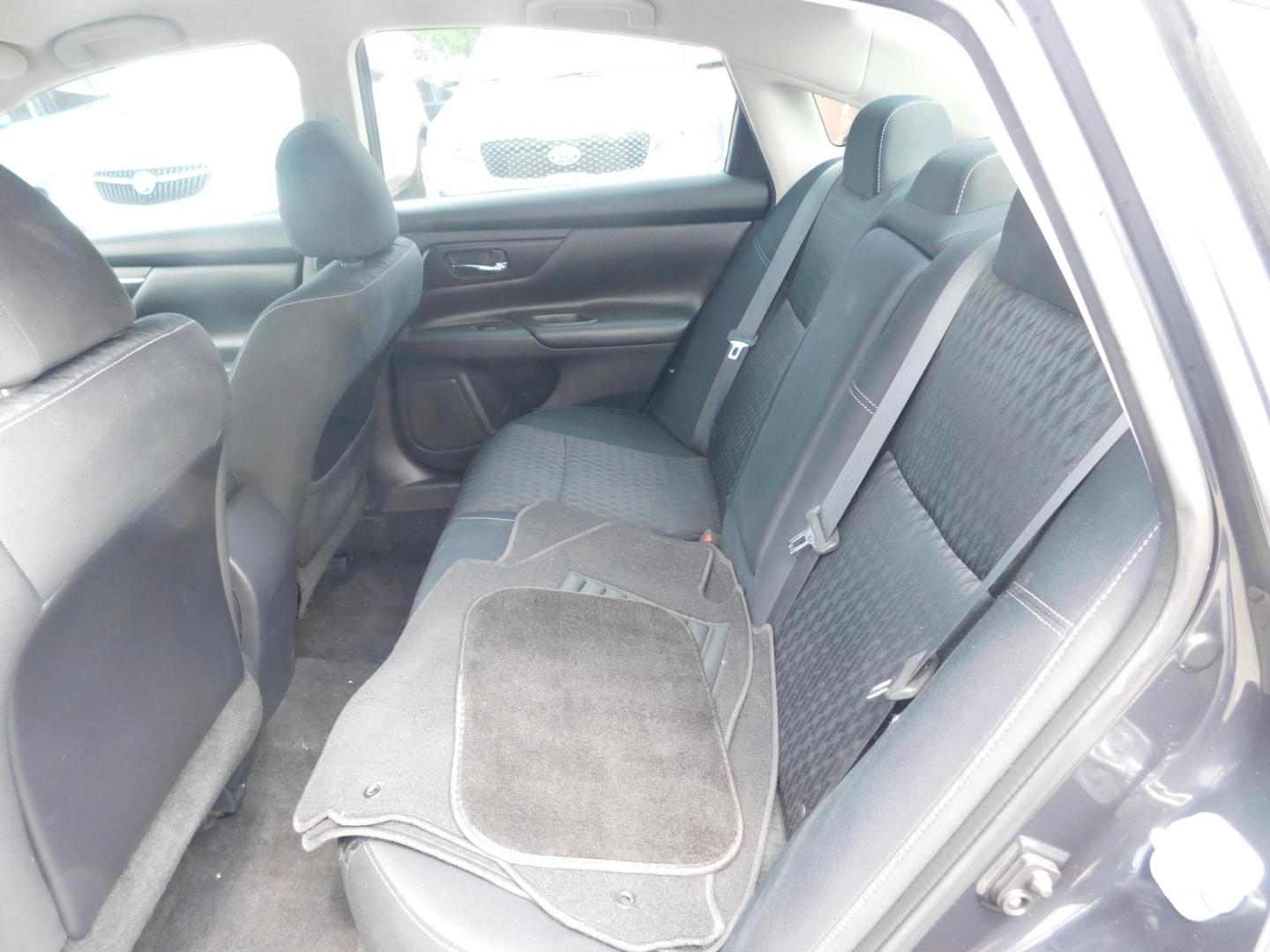 2018 BLUE Nissan Altima 2.5 (1N4AL3AP2JC) with an 2.5L L4 DOHC 16V engine, CVT transmission, located at 2121 Burlington St, North Kansas City, MO, 64116, (816) 556-0707, 39.144707, -94.581978 - Photo#6