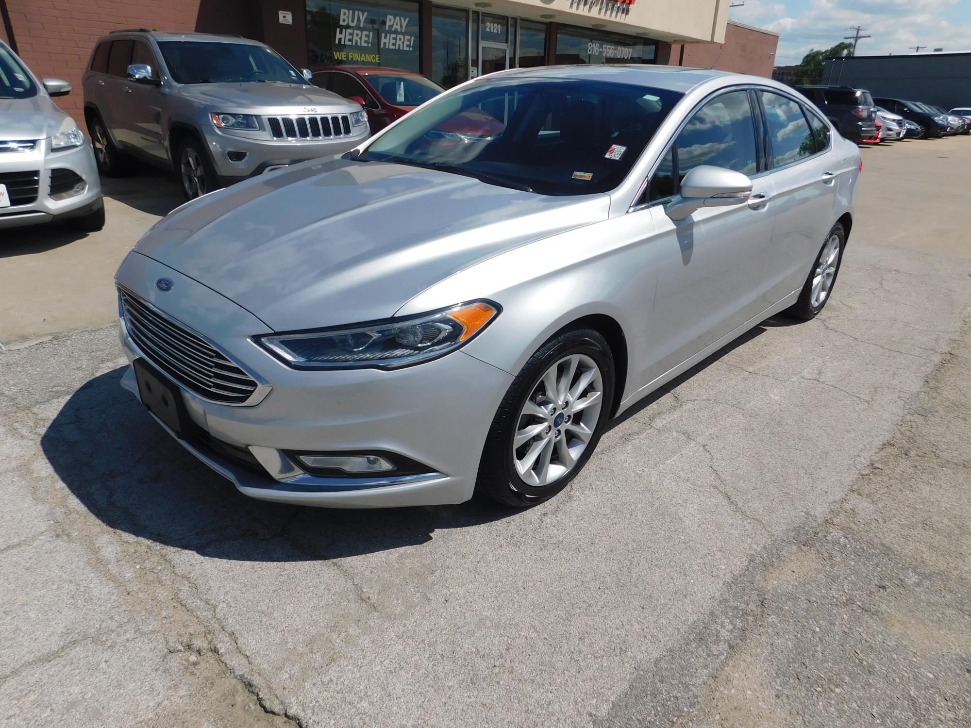 photo of 2017 Ford Fusion SE