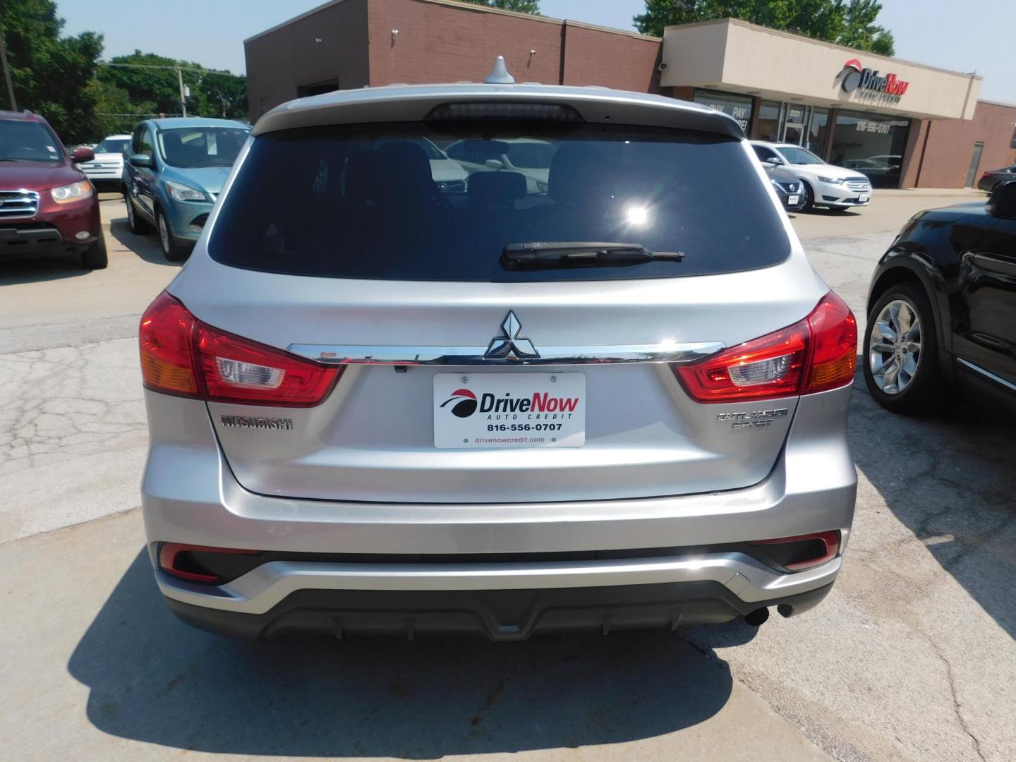 2019 SILVER Mitsubishi Outlander Sport 2.0 ES 5M (JA4AP3AU7KU) with an 2.0L L4 DOHC 16V engine, 5M transmission, located at 2121 Burlington St, North Kansas City, MO, 64116, (816) 556-0707, 39.144707, -94.581978 - Photo#8