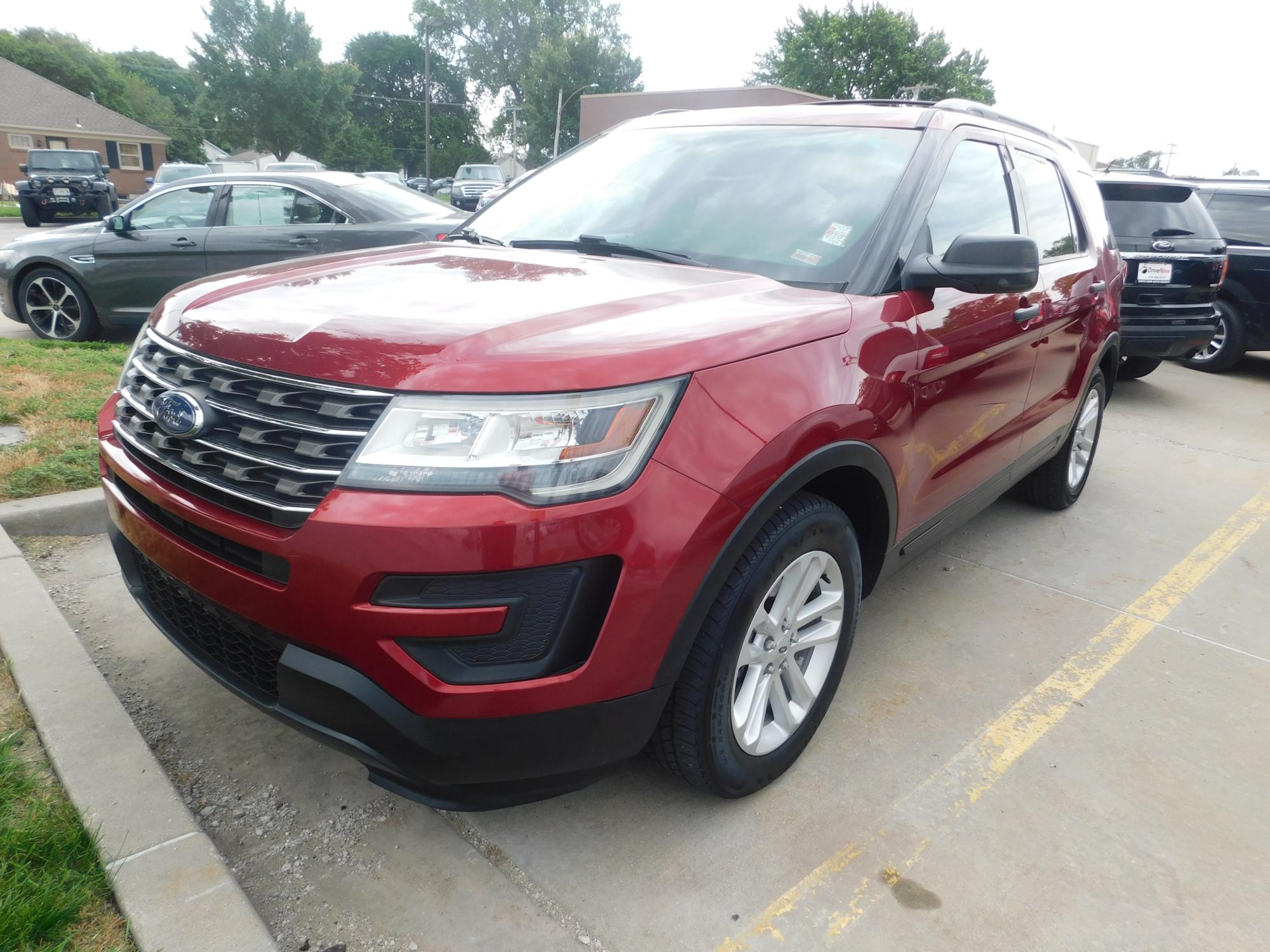 photo of 2017 Ford Explorer Base FWD