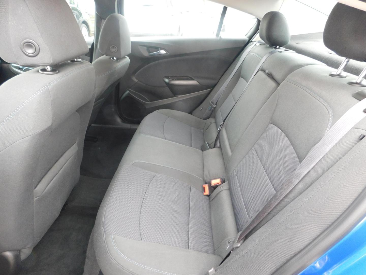 2016 BLUE Chevrolet Cruze LT Auto (1G1BE5SM7G7) with an 1.4L L4 DOHC 16V TURBO engine, 6A transmission, located at 2121 Burlington St, North Kansas City, MO, 64116, (816) 556-0707, 39.144707, -94.581978 - Photo#6