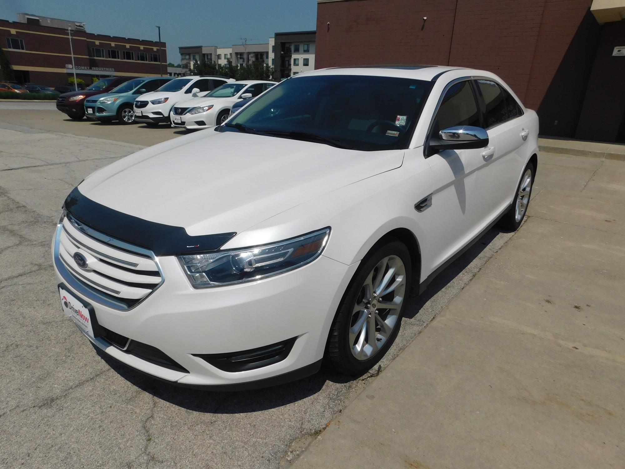 photo of 2019 Ford Taurus Limited FWD