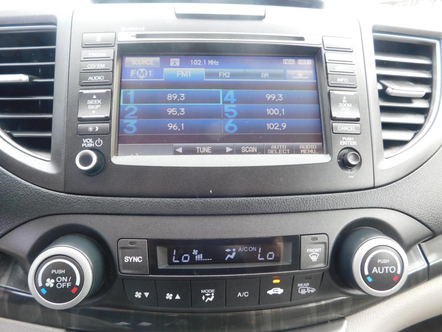 2012 SILVER Honda CR-V EX-L 4WD 5-Speed AT (2HKRM4H72CH) with an 2.4L L4 DOHC 16V engine, 5-Speed Automatic transmission, located at 2121 Burlington St, North Kansas City, MO, 64116, (816) 556-0707, 39.144707, -94.581978 - Photo#4