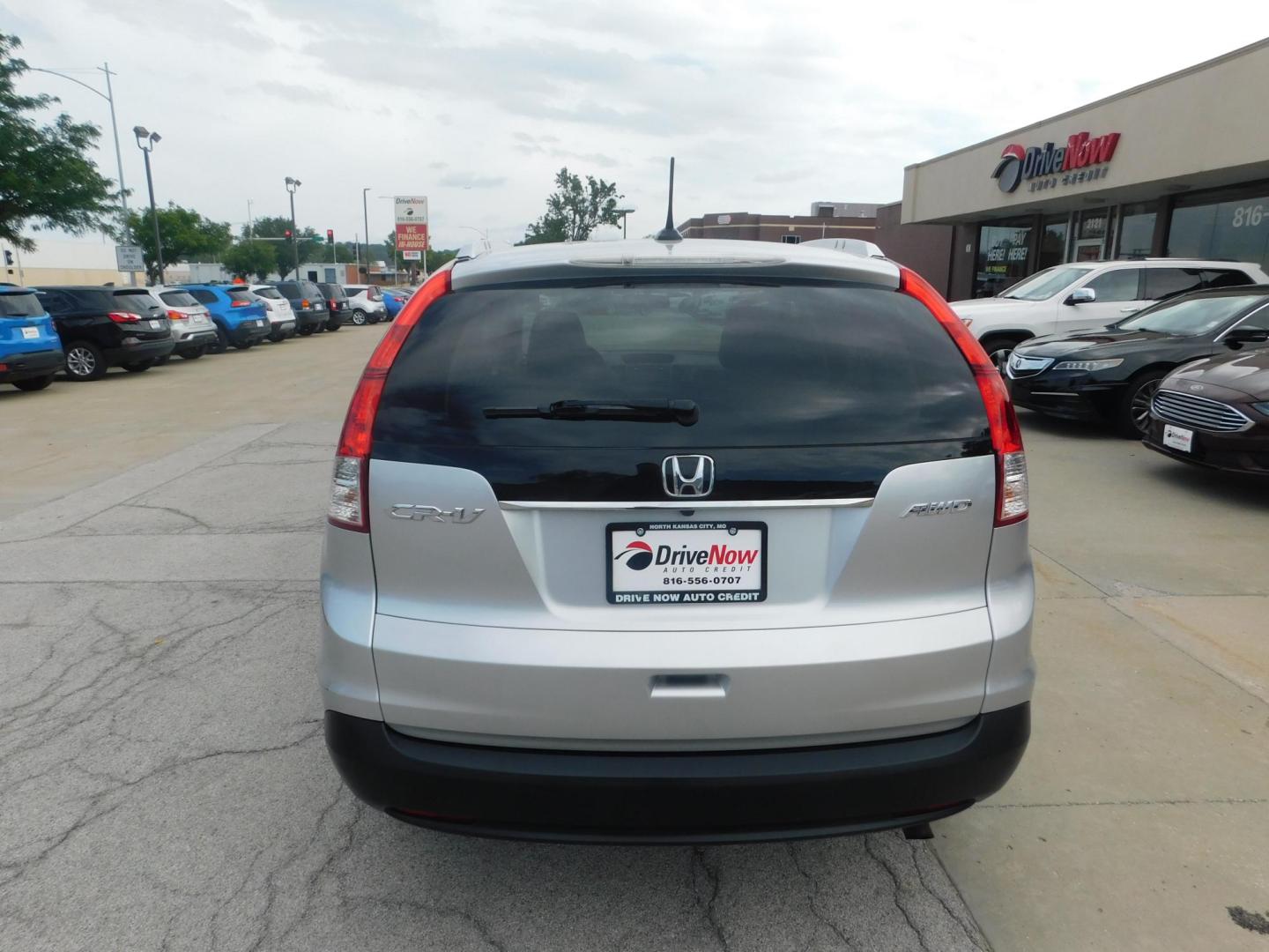 2012 SILVER Honda CR-V EX-L 4WD 5-Speed AT (2HKRM4H72CH) with an 2.4L L4 DOHC 16V engine, 5-Speed Automatic transmission, located at 2121 Burlington St, North Kansas City, MO, 64116, (816) 556-0707, 39.144707, -94.581978 - Photo#10