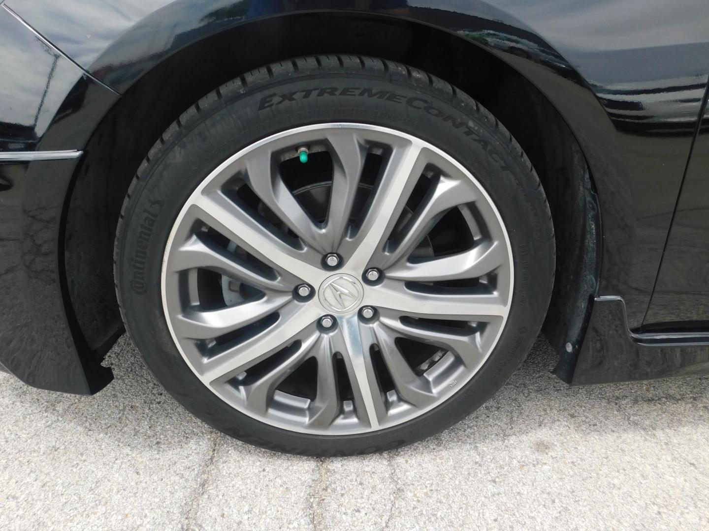 2015 BLACK Acura TLX 9-Spd AT w/Technology Package (19UUB2F57FA) with an 3.5L V6 SOHC 24V engine, 9-Speed Automatic transmission, located at 2121 Burlington St, North Kansas City, MO, 64116, (816) 556-0707, 39.144707, -94.581978 - Photo#1
