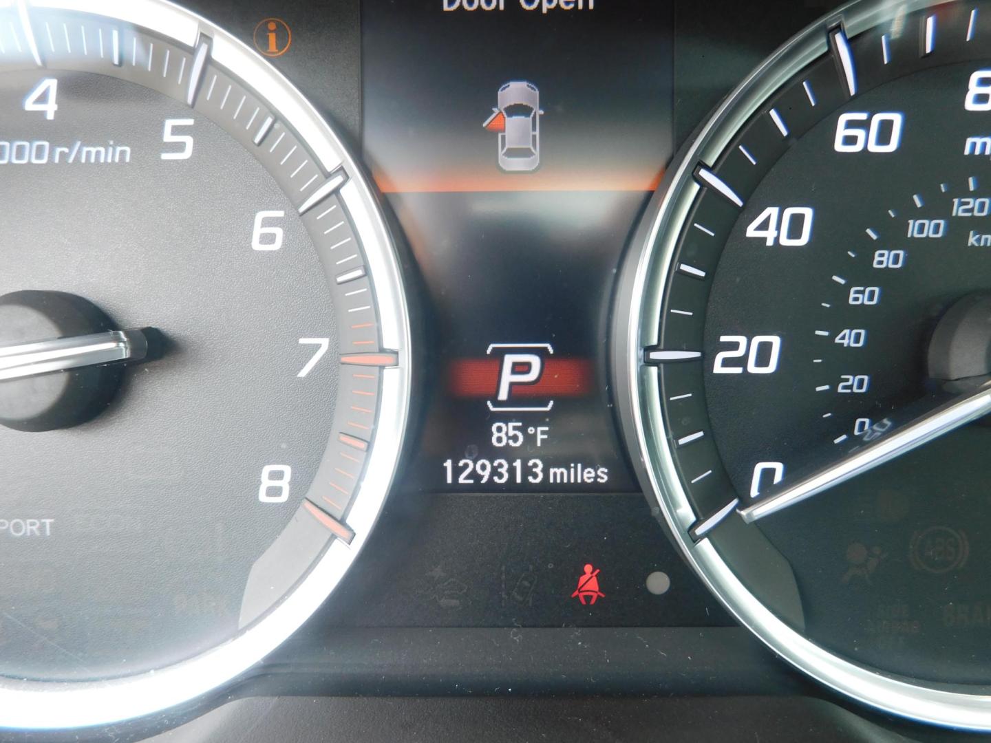 2015 BLACK Acura TLX 9-Spd AT w/Technology Package (19UUB2F57FA) with an 3.5L V6 SOHC 24V engine, 9-Speed Automatic transmission, located at 2121 Burlington St, North Kansas City, MO, 64116, (816) 556-0707, 39.144707, -94.581978 - Photo#7