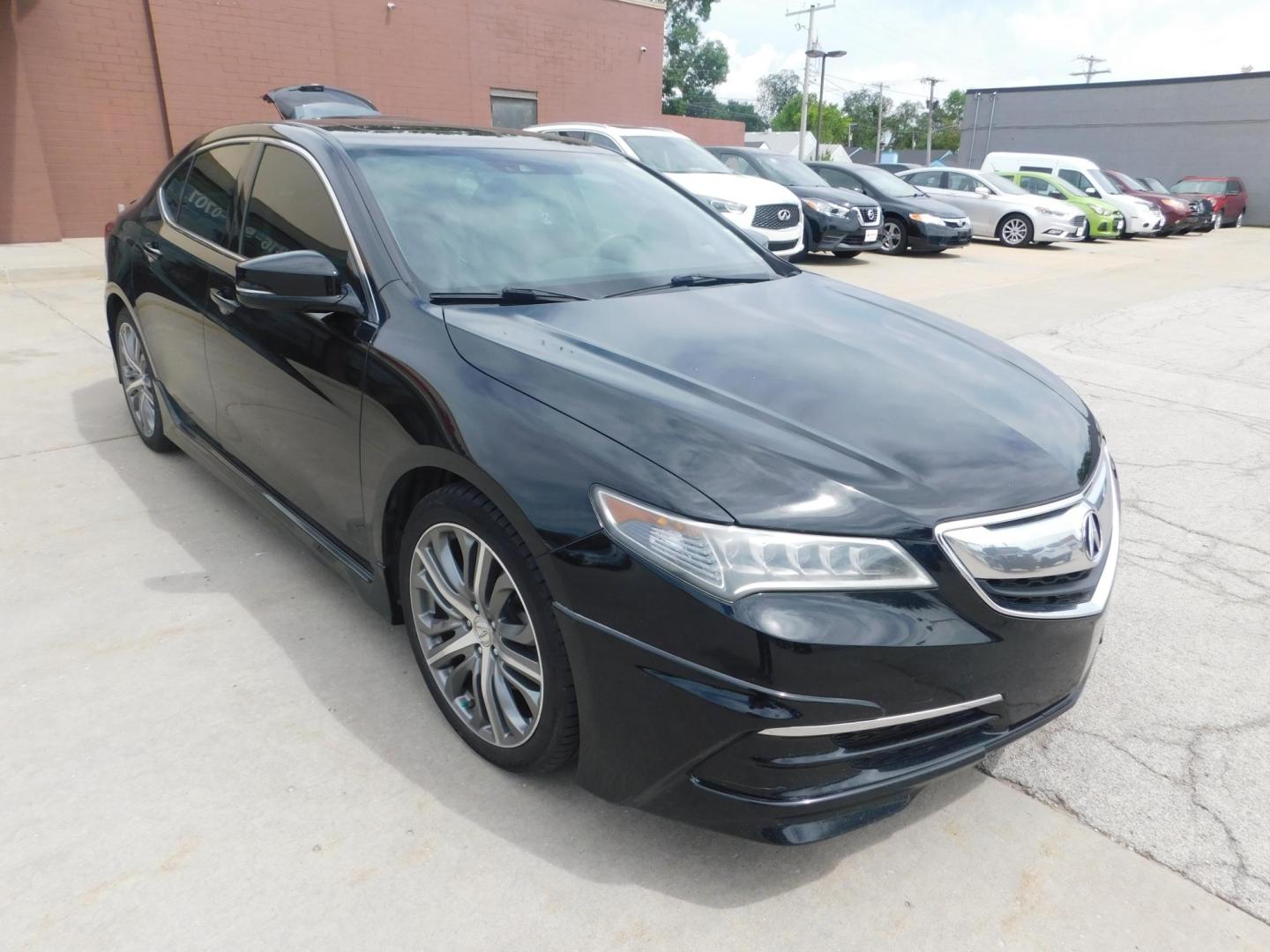 2015 BLACK Acura TLX 9-Spd AT w/Technology Package (19UUB2F57FA) with an 3.5L V6 SOHC 24V engine, 9-Speed Automatic transmission, located at 2121 Burlington St, North Kansas City, MO, 64116, (816) 556-0707, 39.144707, -94.581978 - Photo#11