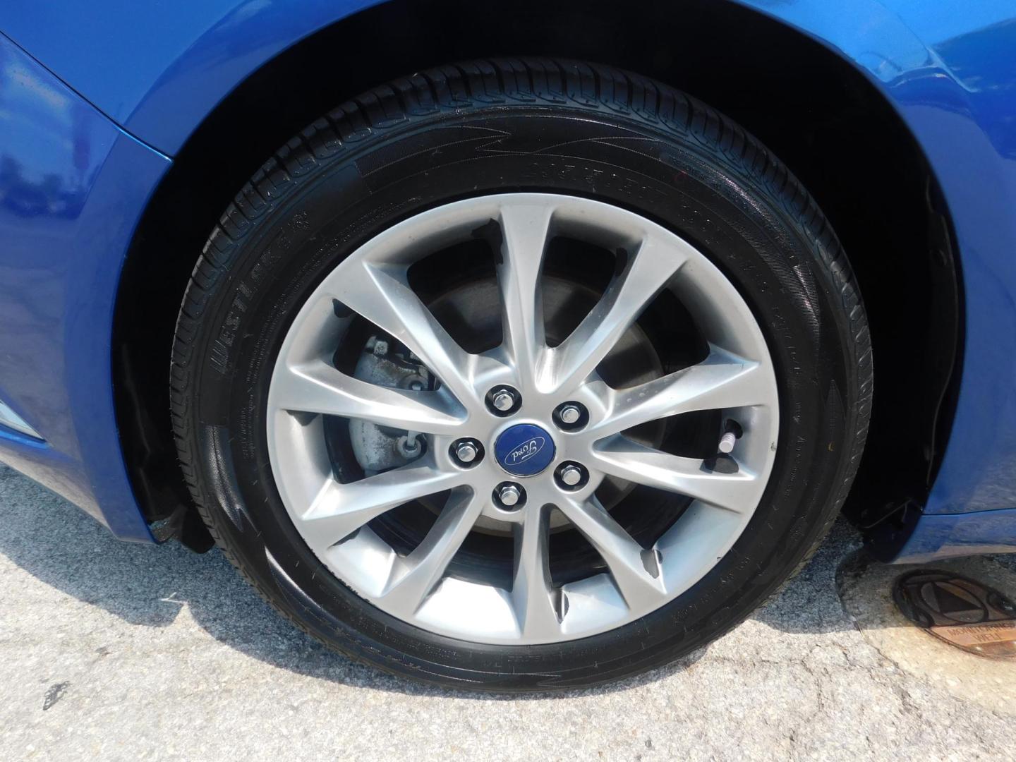2017 BLUE Ford Fusion SE (3FA6P0HDXHR) with an 1.5L L4 DOHC 16V engine, 6A transmission, located at 2121 Burlington St, North Kansas City, MO, 64116, (816) 556-0707, 39.144707, -94.581978 - Photo#1