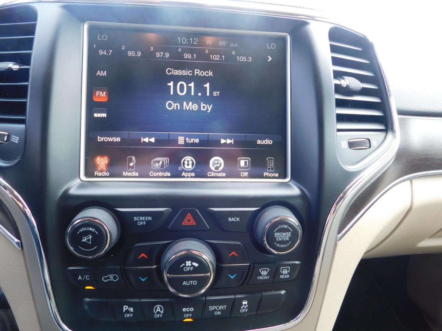 2017 BLUE Jeep Grand Cherokee Limited 4WD (1C4RJFBG7HC) with an 3.6L V6 DOHC 24V engine, 8A transmission, located at 2121 Burlington St, North Kansas City, MO, 64116, (816) 556-0707, 39.144707, -94.581978 - Photo#3