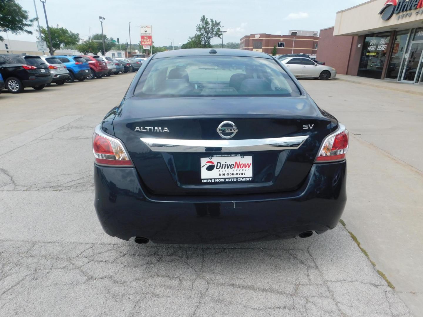 2015 BLACK Nissan Altima 2.5 S (1N4AL3AP6FC) with an 2.5L L4 DOHC 16V engine, Continuously Variable Transmission transmission, located at 2121 Burlington St, North Kansas City, MO, 64116, (816) 556-0707, 39.144707, -94.581978 - Photo#8