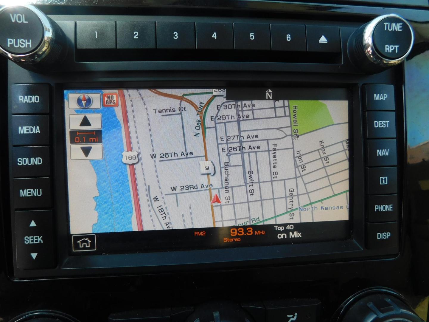 2012 WHITE Ford Escape Limited 4WD (1FMCU9EG9CK) with an 3.0L V6 DOHC 24V engine, 6-Speed Automatic transmission, located at 2121 Burlington St, North Kansas City, MO, 64116, (816) 556-0707, 39.144707, -94.581978 - Photo#5