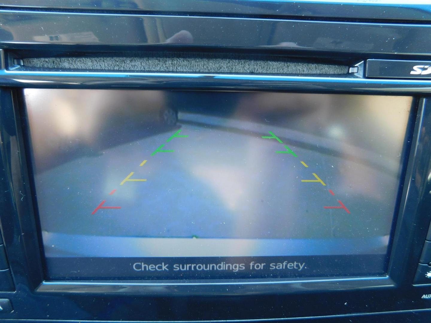 2013 SILVER Nissan Altima 3.5 SV (1N4BL3AP5DN) with an 3.5L V6 DOHC 24V engine, Continuously Variable Transmission transmission, located at 2121 Burlington St, North Kansas City, MO, 64116, (816) 556-0707, 39.144707, -94.581978 - Photo#6