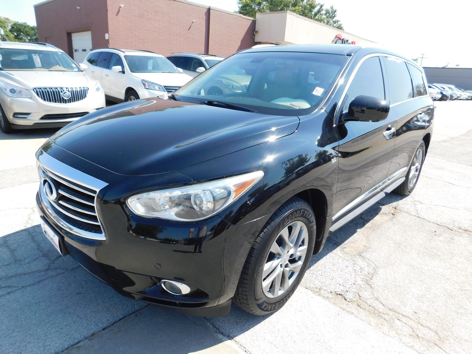 photo of 2015 Infiniti QX60 Base AWD