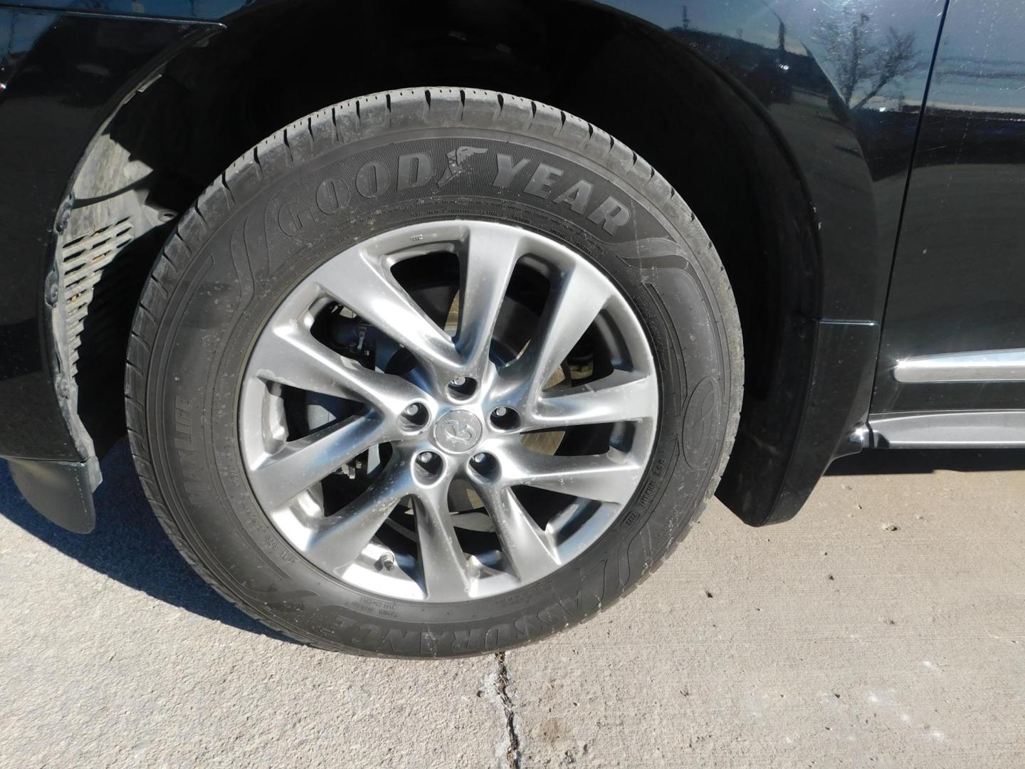 2015 BLACK Infiniti QX60 Base AWD (5N1AL0MM2FC) with an 3.5L V6 DOHC 24V engine, Continuously Variable Transmission transmission, located at 2121 Burlington St, North Kansas City, MO, 64116, (816) 556-0707, 39.144707, -94.581978 - Photo#1