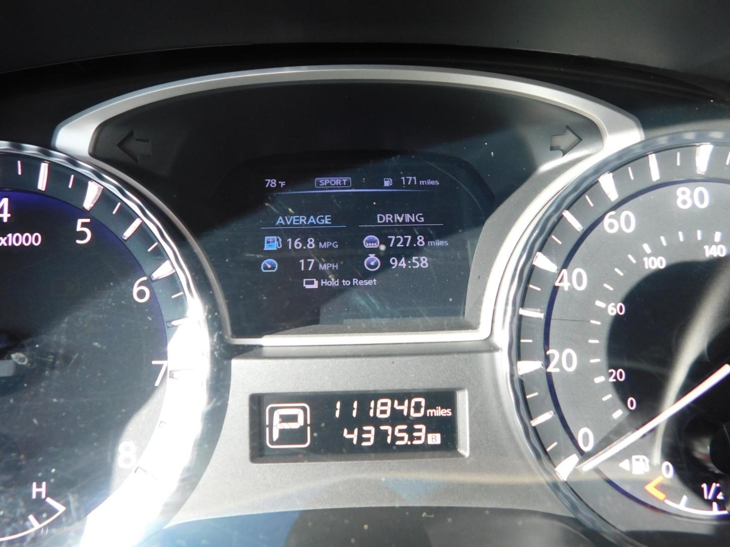 2015 BLACK Infiniti QX60 Base AWD (5N1AL0MM2FC) with an 3.5L V6 DOHC 24V engine, Continuously Variable Transmission transmission, located at 2121 Burlington St, North Kansas City, MO, 64116, (816) 556-0707, 39.144707, -94.581978 - Photo#7