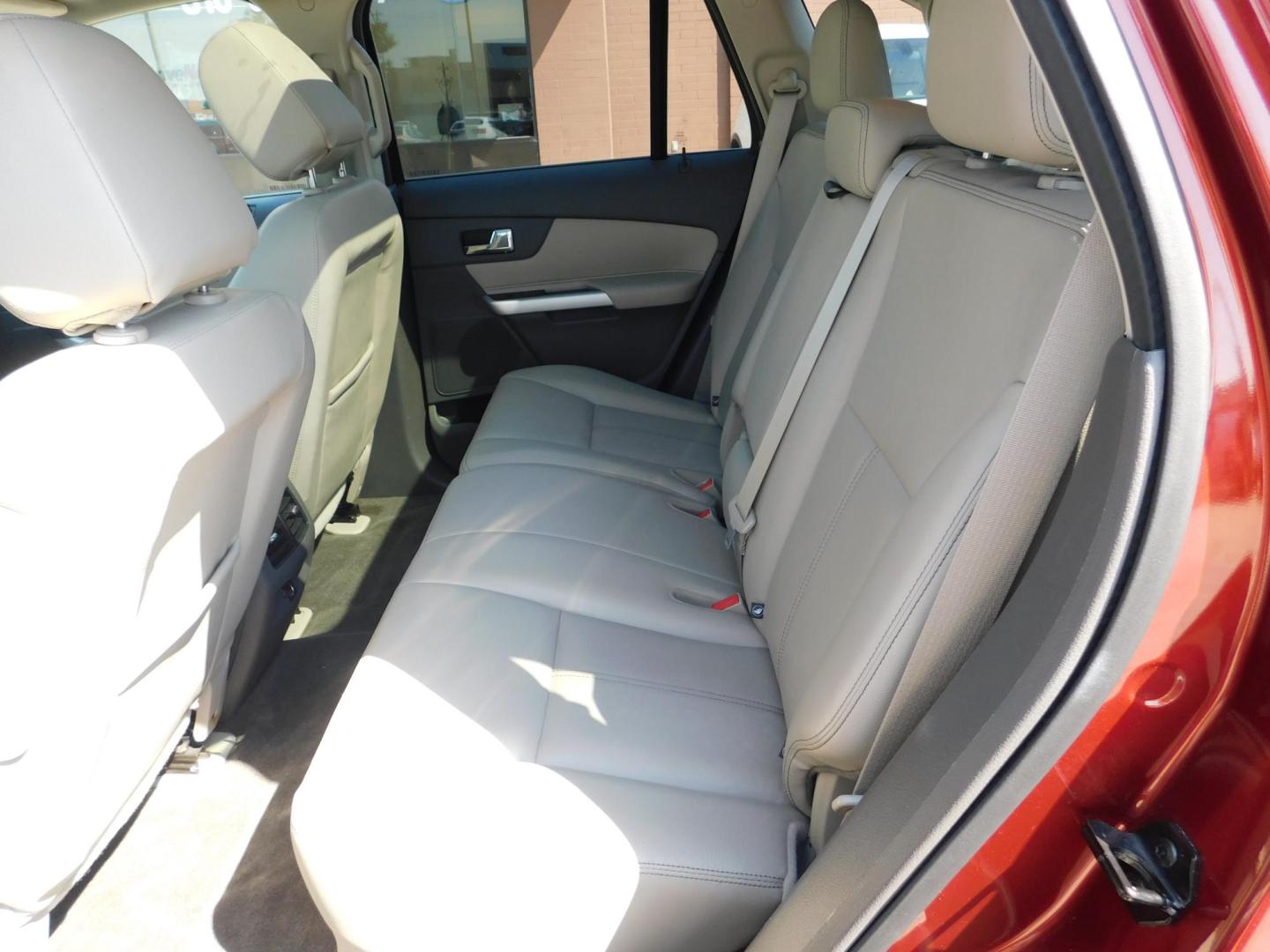 2014 RED Ford Edge Limited FWD (2FMDK3KC1EB) with an 3.5L V6 DOHC 24V engine, 6-Speed Automatic transmission, located at 2121 Burlington St, North Kansas City, MO, 64116, (816) 556-0707, 39.144707, -94.581978 - Photo#7