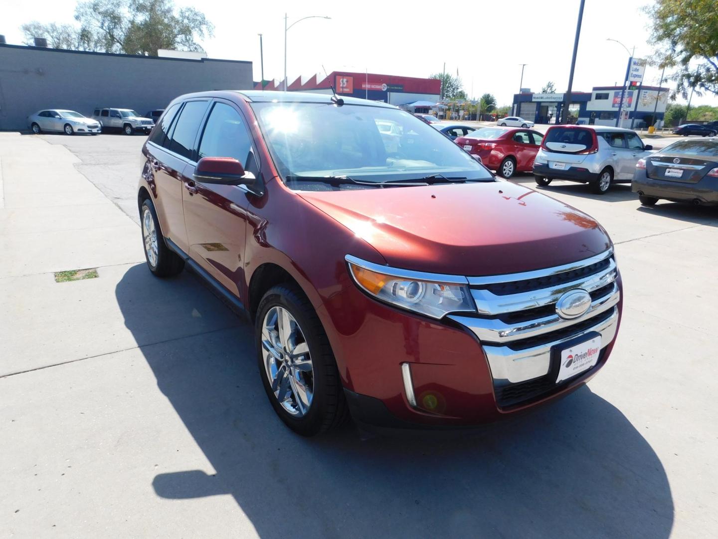2014 RED Ford Edge Limited FWD (2FMDK3KC1EB) with an 3.5L V6 DOHC 24V engine, 6-Speed Automatic transmission, located at 2121 Burlington St, North Kansas City, MO, 64116, (816) 556-0707, 39.144707, -94.581978 - Photo#11