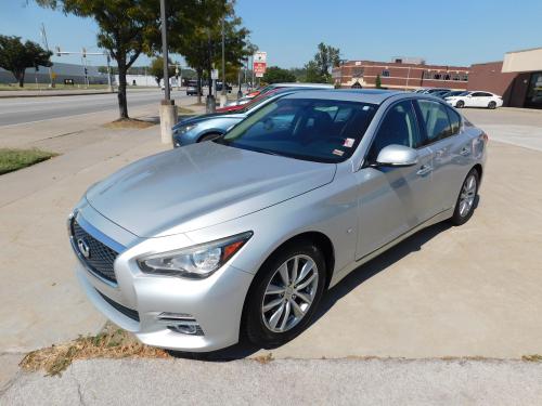 2015 Infiniti Q50 Premium